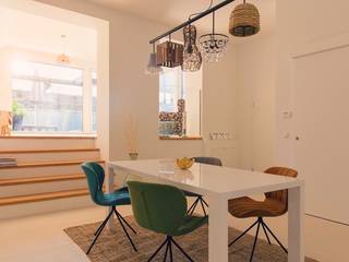 Home Staging einer Wohnung in 1130 Wien, VIENNA HOME STAGING VIENNA HOME STAGING Modern dining room