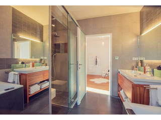 Home Staging einer Wohnung in 1140 Wien die zu VERKAUFEN ist !!!, VIENNA HOME STAGING VIENNA HOME STAGING Modern Bathroom