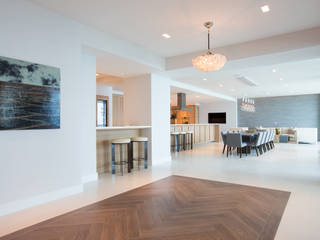 Miami South Beach, GD Arredamenti GD Arredamenti Mediterranean style dining room Solid Wood Multicolored