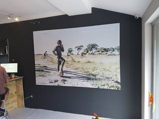 Frabric Frames for a coffee shop, Custom Art Framing (Pty) ltd Custom Art Framing (Pty) ltd Commercial spaces