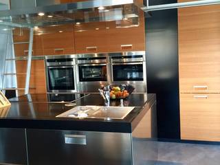 doppia isola, arclinearoma arclinearoma Modern kitchen