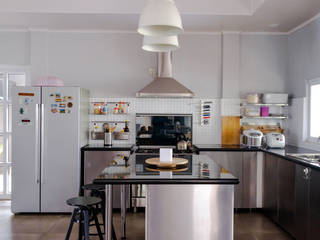 Kitchen // i45 House homify Dapur Modern interior,kitchen,contemporary