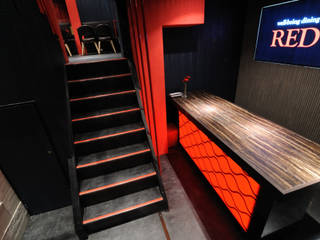 Tokyo - Bar Interior Design, Yunhee Choe Yunhee Choe Cầu thang Gạch ốp lát Red
