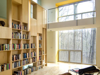Forest House, KUBE architecture KUBE architecture Modern Media Room