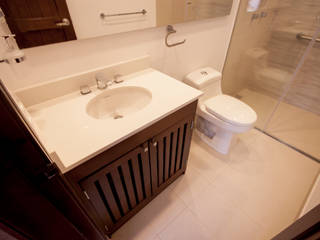 Apartamento MI Jara, AMR estudio AMR estudio 現代浴室設計點子、靈感&圖片