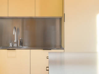 Chelsea Residence, GD Arredamenti GD Arredamenti Built-in kitchens Glass