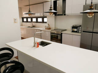 Moonstone Quartz Kitchen Countertop in Carmen, Cebu, Stone Depot Stone Depot ห้องครัว