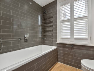 Case Study: Twickenham, Middlesex, BathroomsByDesign Retail Ltd BathroomsByDesign Retail Ltd Bagno moderno