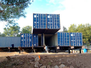 VIVIENDA CON CONTENEDORES MARÍTIMOS, PLAYA DE ARO, Irabé Projectes Irabé Projectes Casas prefabricadas