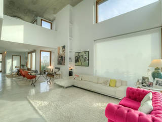 VIVIENDA GOLF ALICANTE, SANDRA DE VENA, ARQUITECTURA Y CONSTRUCCION SANDRA DE VENA, ARQUITECTURA Y CONSTRUCCION Modern living room