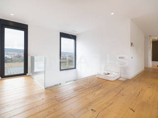 Modelo Pedralbes en Barcelona, Casas inHAUS Casas inHAUS Modern Study Room and Home Office