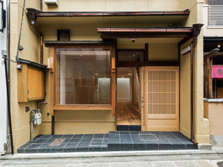 A Renovation Project in Kyoto, Yamada Architecture Yamada Architecture Ruang Komersial