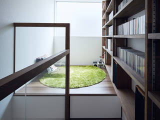 瀟洒な白いカフェハウス, 建築設計事務所 KADeL 建築設計事務所 KADeL Scandinavian style study/office
