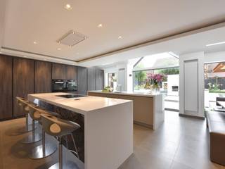 The Horridge family kitchen, Diane Berry Kitchens Diane Berry Kitchens Built-in kitchens Grey