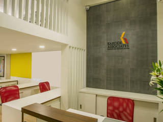 Office for Kakode & Associates, Mahim, Design Ka:Tha Design Ka:Tha Spazi commerciali