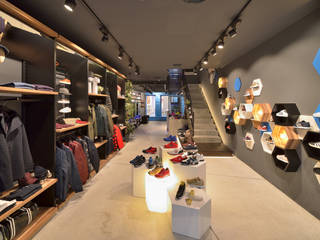 Sport II, Cervus Concept & Retail Cervus Concept & Retail Commercial spaces