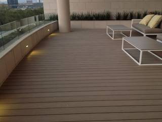 Deck para terrazas, pasillos, albercas, etc., Kiinch Kiinch Hiên, sân thượng phong cách kinh điển Gỗ-nhựa composite Wood effect
