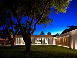 Residência mrl, CBR Arquitetura Ltda. CBR Arquitetura Ltda. منازل طوب