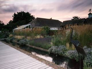 Game keepers Cottage, Hertfordshire, Daniel Shea Garden Design Daniel Shea Garden Design Jardines de estilo rural