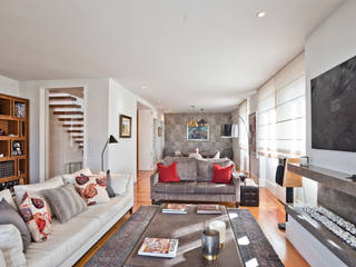 Remodelação e Decoração integral de Duplex, LAVRADIO DESIGN LAVRADIO DESIGN Modern living room