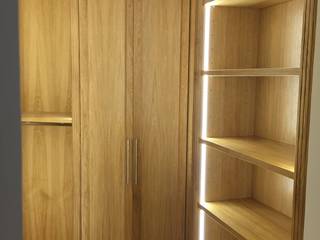 Cabine armadio su misura, Falegnameria su misura Falegnameria su misura Modern Bedroom Wood Wardrobes & closets