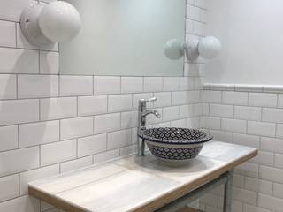 Southolm Street, Wandsworth, London, Zebra Property Group Zebra Property Group Classic style bathroom