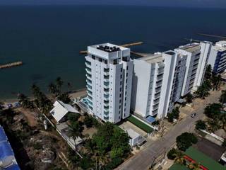 EDIFICIO OCEANÍA COVEÑAS, mínimal arquitectura mínimal arquitectura Casas multifamiliares