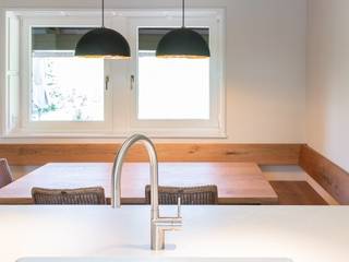 Modernisierung Fachwerkhaus, Innenarchitekturinsel Innenarchitekturinsel Country style dining room Wood Wood effect