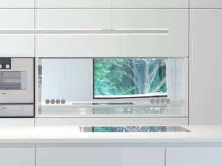 Eiche & Weißlack, Schmid Schreinerei GmbH & Co. KG Schmid Schreinerei GmbH & Co. KG Modern style kitchen