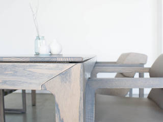 N_BLOGG - in Esche grau geölt, MBzwo MBzwo Scandinavian style dining room Solid Wood Multicolored