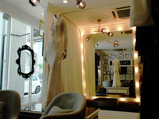 Boutique: Modern Glamours Styles, inDfinity Design (M) SDN BHD inDfinity Design (M) SDN BHD Centros comerciales modernos