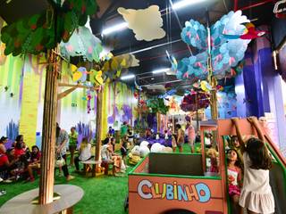 Clubinho - Espaço infantil - Shopping Vila Velha, Koletivo Arquitetura Koletivo Arquitetura مساحات تجارية