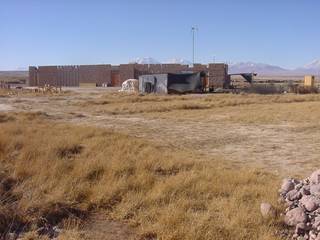 MURTRA SANTA MARÍA DEL SILENCIO | CHIU-CHIU | REGIÓN DE ANTOFAGASTA | CHILE, RH+ ARQUITECTOS RH+ ARQUITECTOS Casas de campo Concreto reforzado