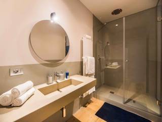 #AMANTI11, PADIGLIONE B PADIGLIONE B Phòng tắm phong cách hiện đại Gỗ Beige