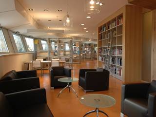 Biblioteca Ospedale di Bolzano, Studio Marastoni Studio Marastoni Modern Media Room