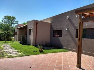 CASA HOSTAL DEL SOL, ECOS INGENIERIA ECOS INGENIERIA Single family home