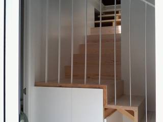 Escalera, MUEBLES ARROYO,S.L. MUEBLES ARROYO,S.L. Treppe Holz Holznachbildung