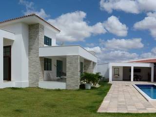 Casa RH, Renato Medeiros Arquitetura Renato Medeiros Arquitetura บ้านเดี่ยว เซรามิค