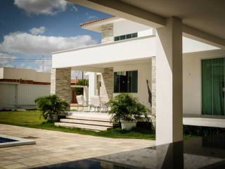 Casa RH, Renato Medeiros Arquitetura Renato Medeiros Arquitetura Casas unifamiliares Cerámico