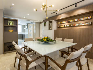 Maison Classique, Flávia Kloss Arquitetura de Interiores Flávia Kloss Arquitetura de Interiores Moderne Esszimmer MDF Bernstein/Gold