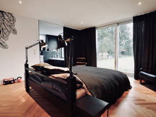 Redesign Schlafzimmer, HAUSSTATTER - interior redesign HAUSSTATTER - interior redesign Camera da letto eclettica
