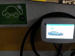 Instalação de Posto de Carregamento de Veículo Elétrico, uCharge uCharge