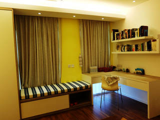 Contemporary Tropical , 3-Storey semi-D, inDfinity Design (M) SDN BHD inDfinity Design (M) SDN BHD Tropical style bedroom