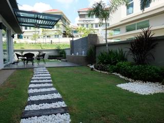 Contemporary Tropical , 3-Storey semi-D, inDfinity Design (M) SDN BHD inDfinity Design (M) SDN BHD Tropischer Garten