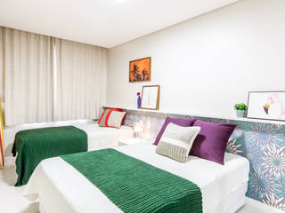 Apartamento de Praia A + J, Coletânea Arquitetos Coletânea Arquitetos Tropical style bedroom
