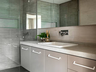 Apartamento 308.C, Brasília, Design de Interiores, 1:1 arquitetura:design , SAINZ arquitetura SAINZ arquitetura Modern bathroom Concrete Grey