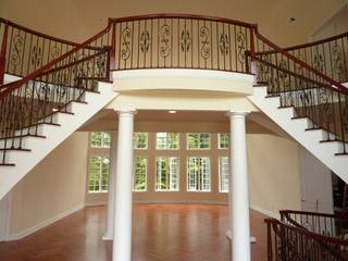 Mahogany Floors, Shine Star Flooring Shine Star Flooring Classic style corridor, hallway and stairs