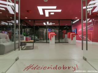 Klub sportowy Fabryka Formy, Bautech Sp. Z O.O. Bautech Sp. Z O.O. Modern Gym Concrete Grey