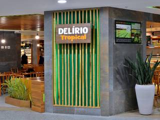 Restaurante Delírio Tropical, BCA Arquitetura BCA Arquitetura Espacios comerciales