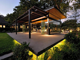 Residential Outdoor Landscape lighting design, Elettrico Lighting LLC Elettrico Lighting LLC หลังคาในสวน ไม้ Wood effect